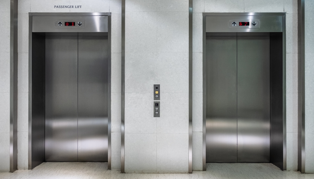 elevator safety regulation in dubai